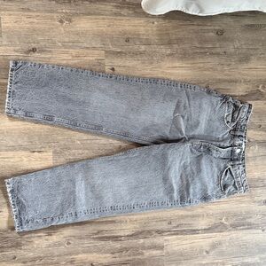 Zara Women’s Stonewashed Gray baggy Jeans